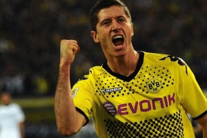  莱万多夫斯基重返安联球场受追捧  