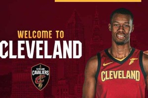  爵士重建交易送走米切尔至骑士  