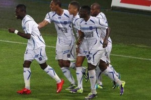  布雷斯特小胜洛里昂逃离降级区  